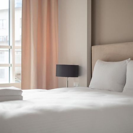 ורשה Grzybowska Platinum Apartment Tower A מראה חיצוני תמונה