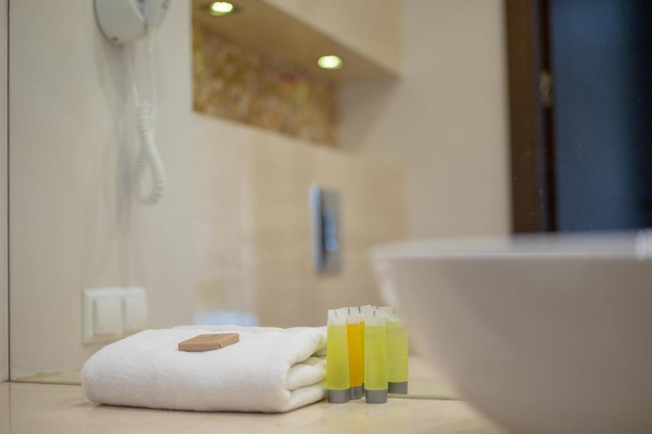 ורשה Grzybowska Platinum Apartment Tower A מראה חיצוני תמונה