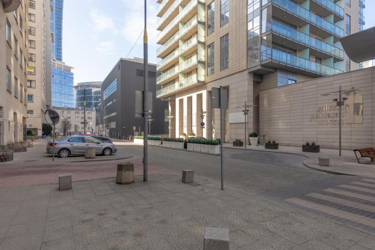 ורשה Grzybowska Platinum Apartment Tower A מראה חיצוני תמונה